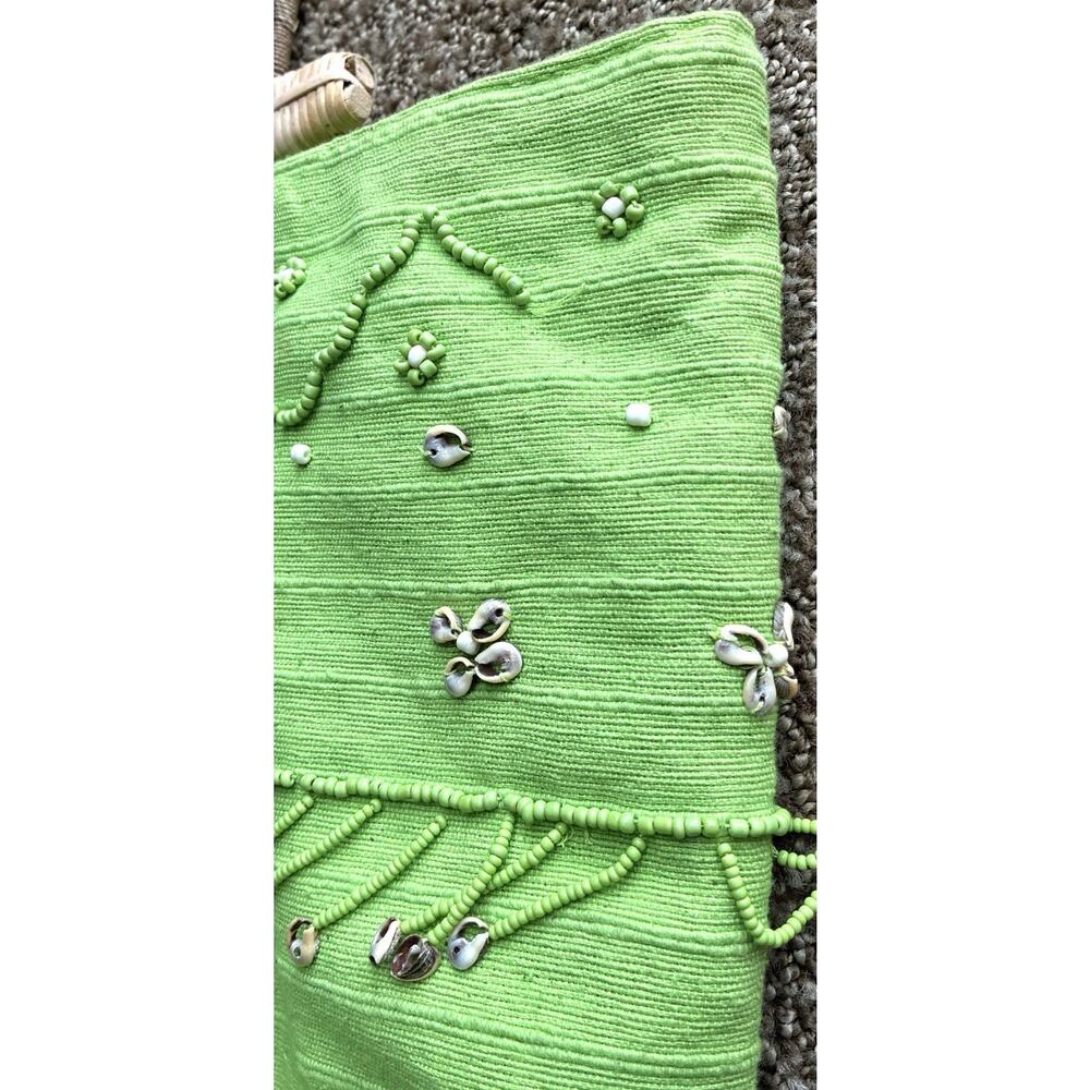 Wayan Natural Wears Wrapped Wooden Curved Handle Texture Green Fringe Shells Bag - Picture 7 of 12